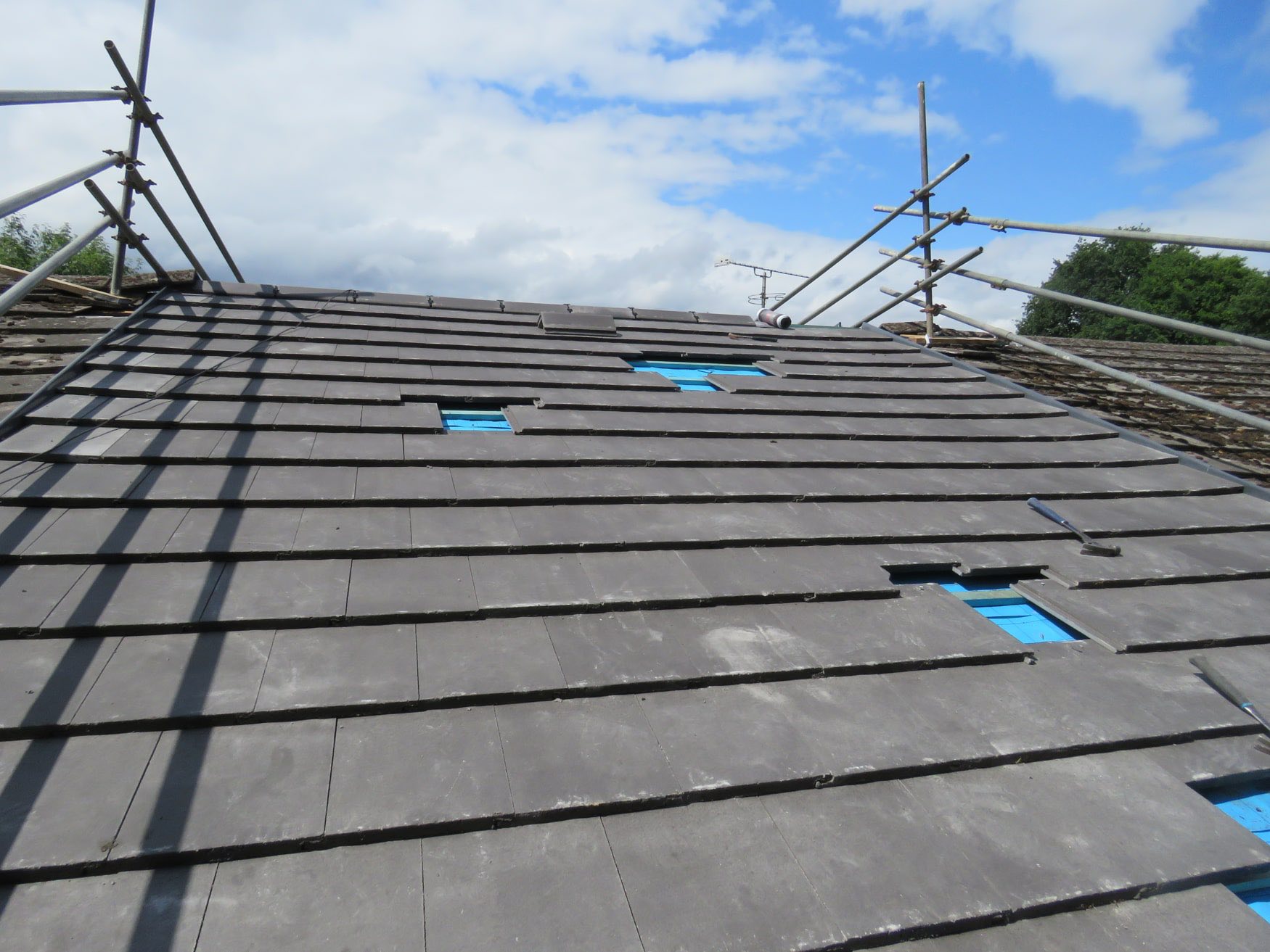 Natural slate roof repair in Carn Brea